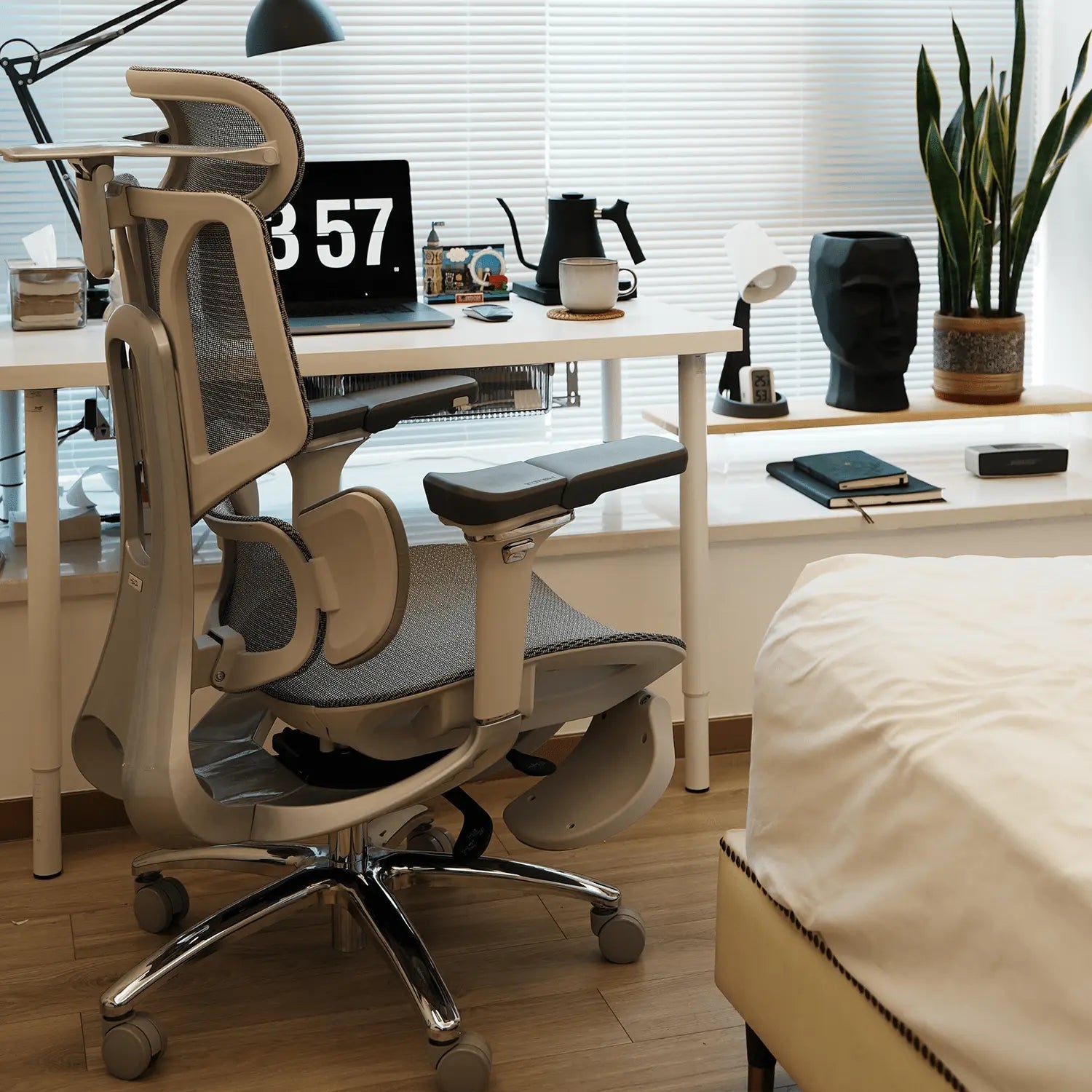 Co-creation of medical research, The technology of HBADA ergonomic Chair