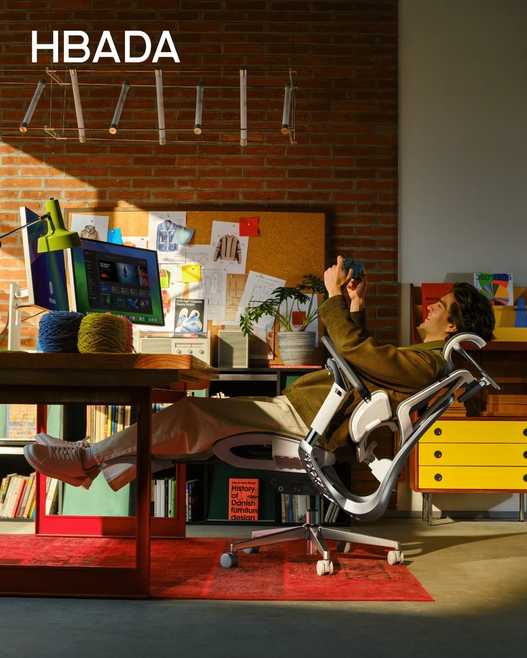 HBADA vs. Herman Miller: Is a $500 Premium Chair Worth It Against a $1,800 Legend?