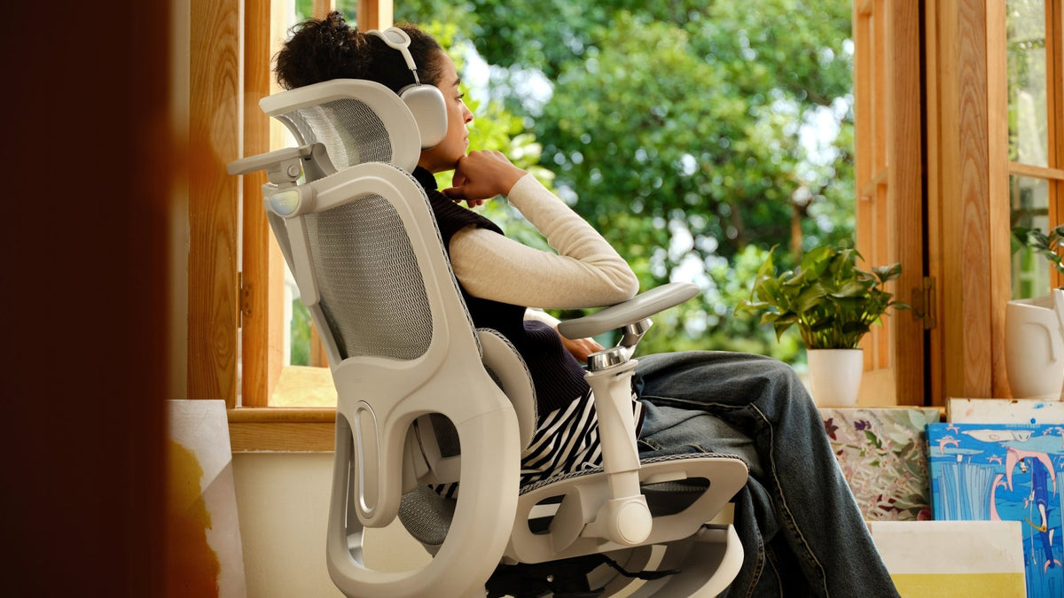 best office chair for long hours and back pain~scene