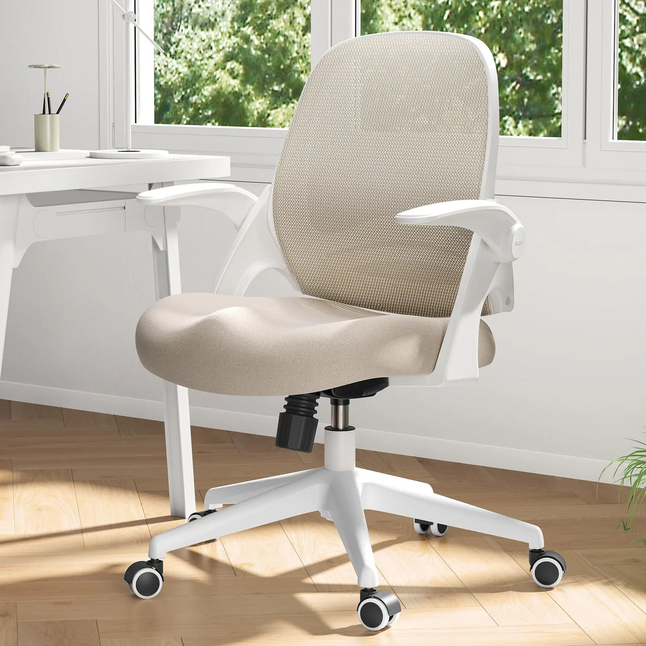 HBADA Penguin-inspired Office Chair -J1 gray in room~2